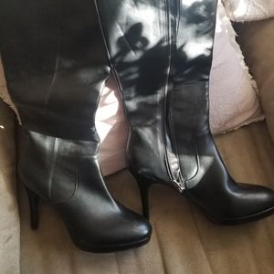 High heeled black boots size 8